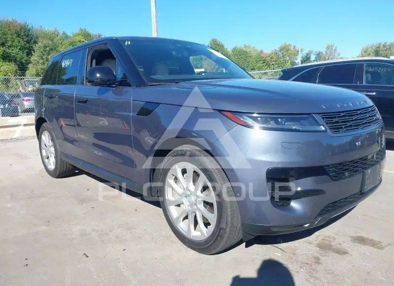 2025 Land Rover Range Rover photo