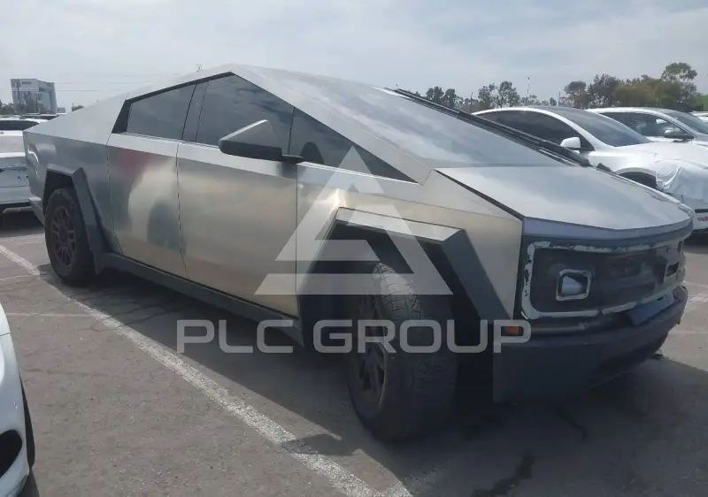 2025 Tesla Cybertruck фото