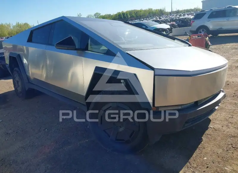 2025 Tesla Cybertruck фото