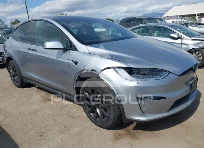 2025 Tesla Model X фото