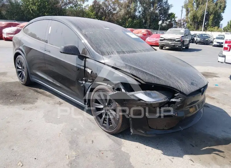 2025 Tesla Model X фото