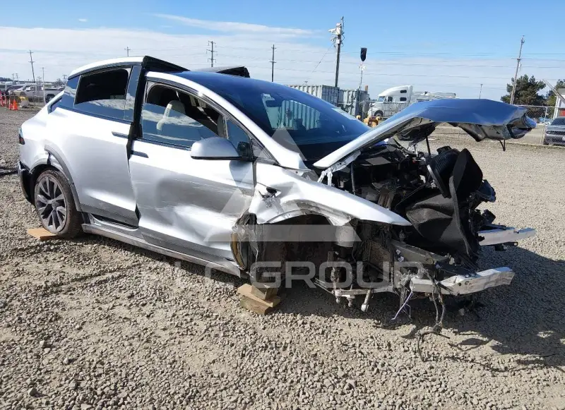 2025 Tesla Model X фото