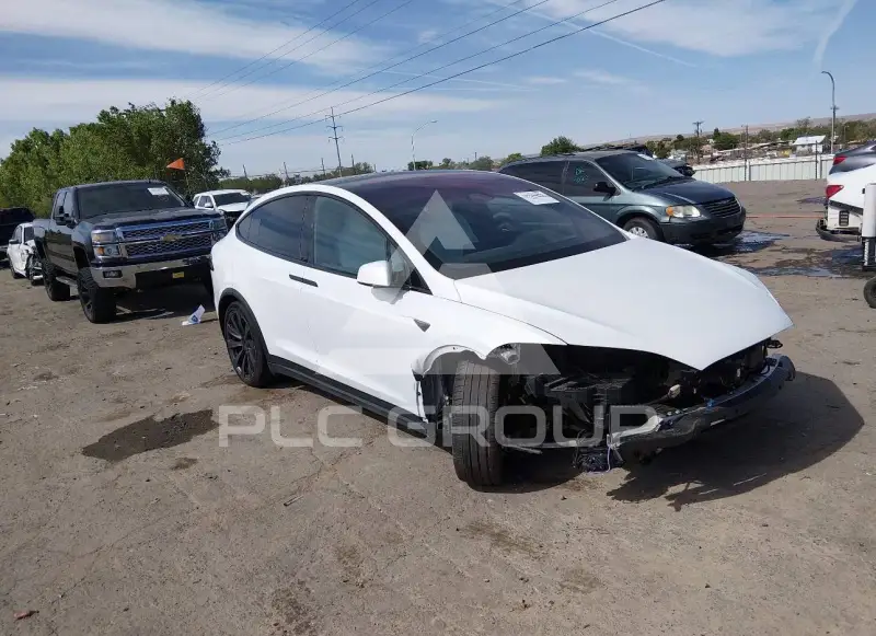 2025 Tesla Model X фото
