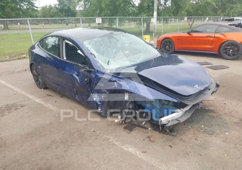 2025 Tesla Model 3 фото