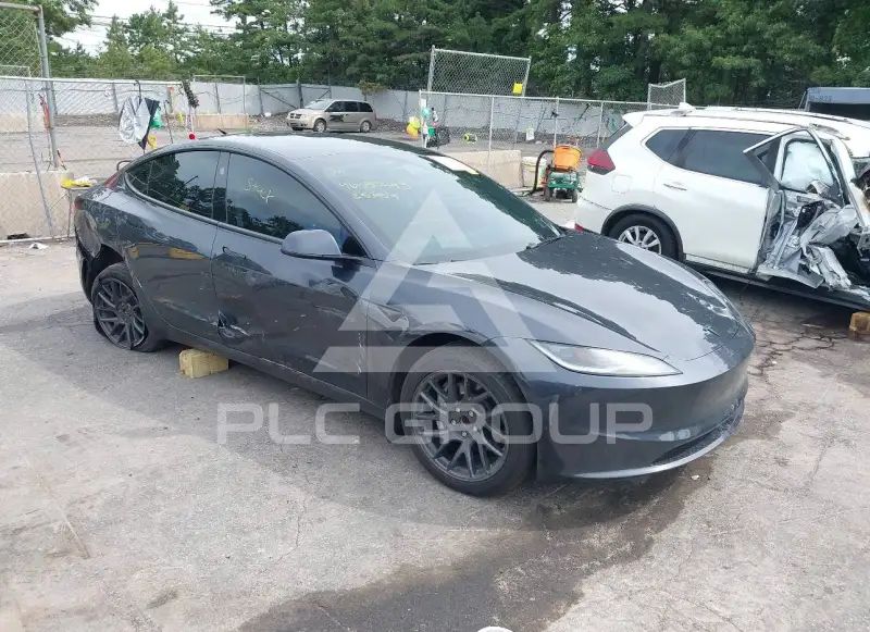 2025 Tesla Model 3 фото