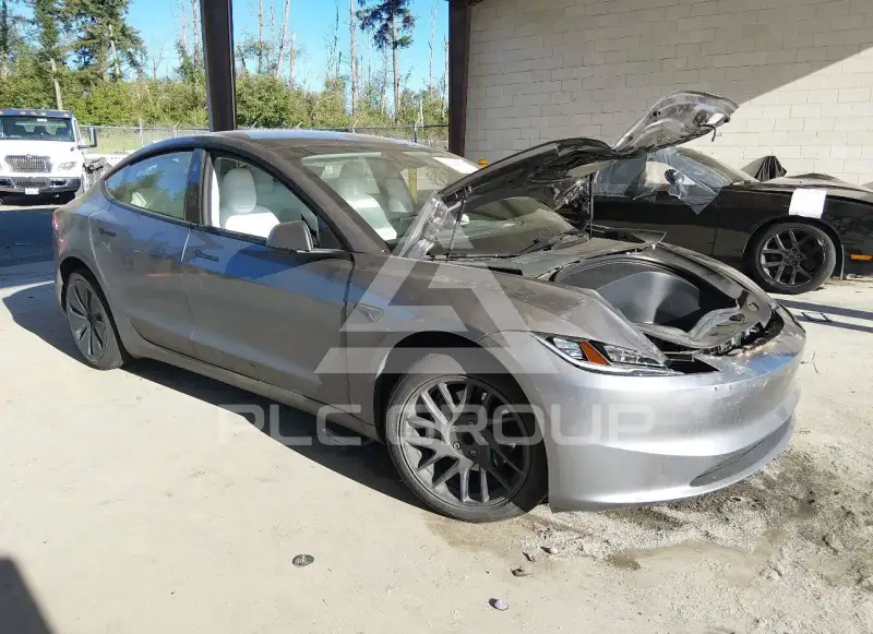 2025 Tesla Model 3 фото