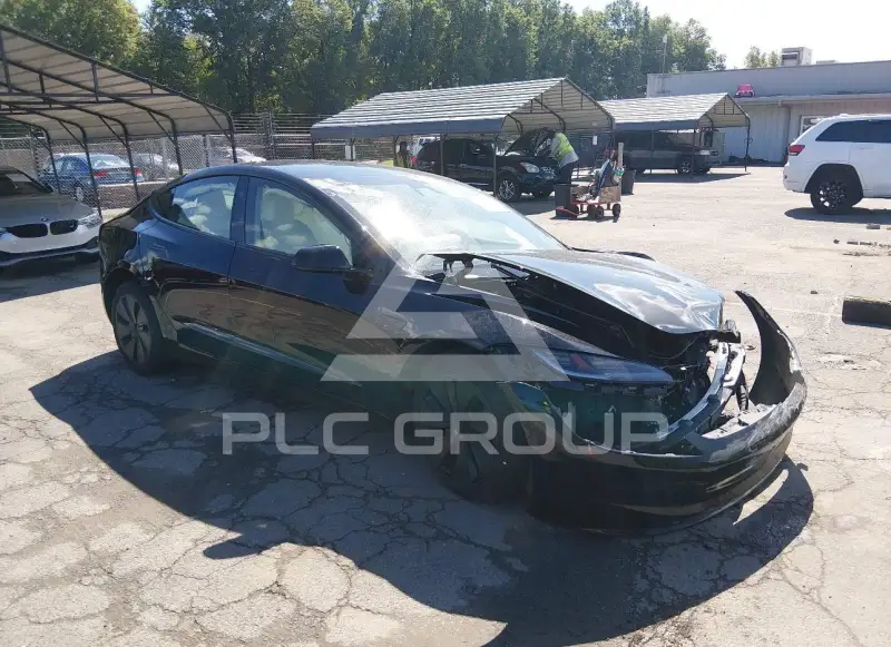 2025 Tesla Model 3 фото