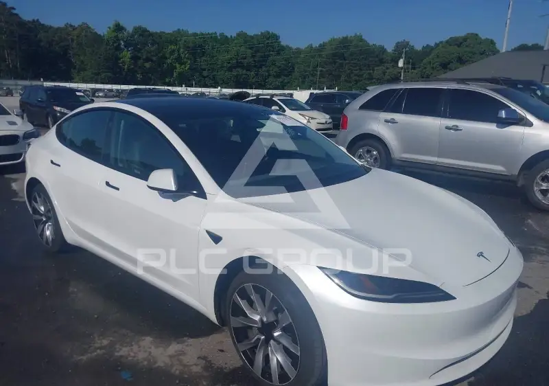2025 Tesla Model 3 фото