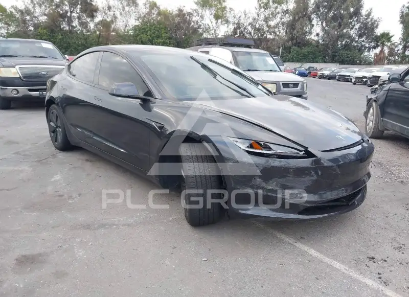 2025 Tesla Model 3 фото