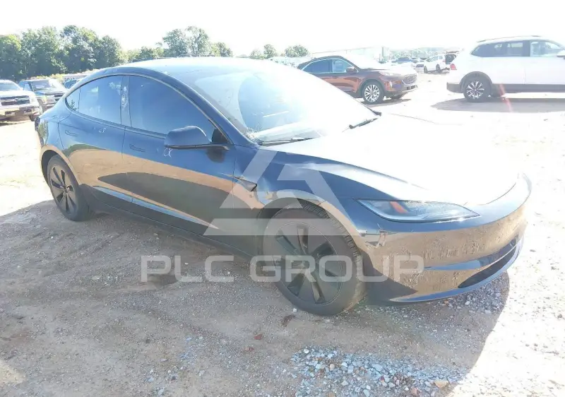 2025 Tesla Model 3 фото