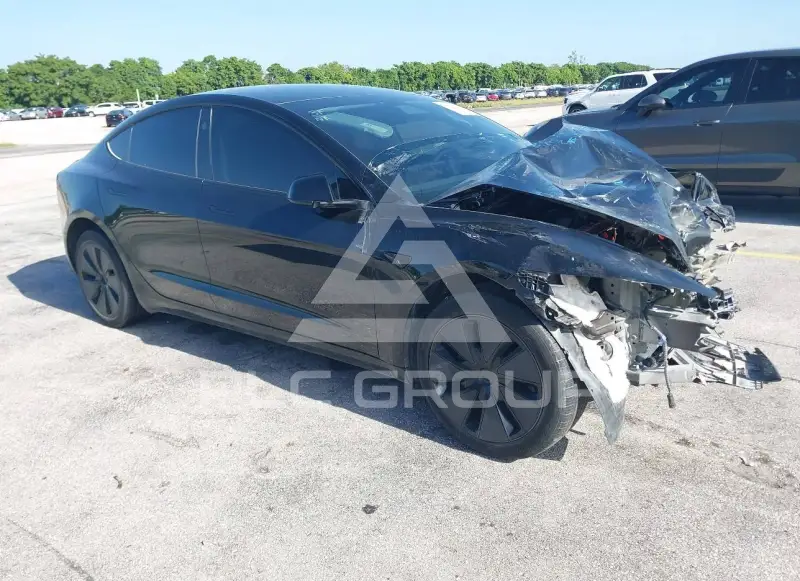2025 Tesla Model 3 фото