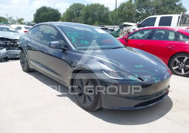 2025 Tesla Model 3 фото