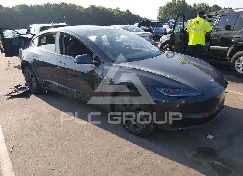 2025 Tesla Model 3 фото