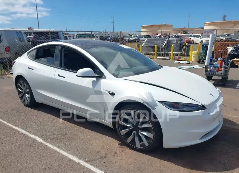 2025 Tesla Model 3 фото