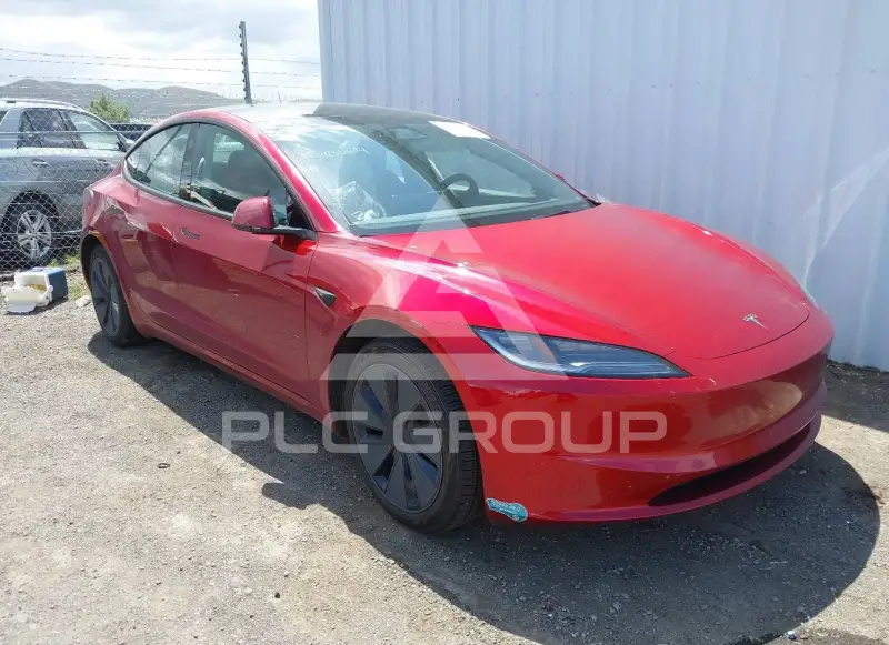 2025 Tesla Model 3 фото