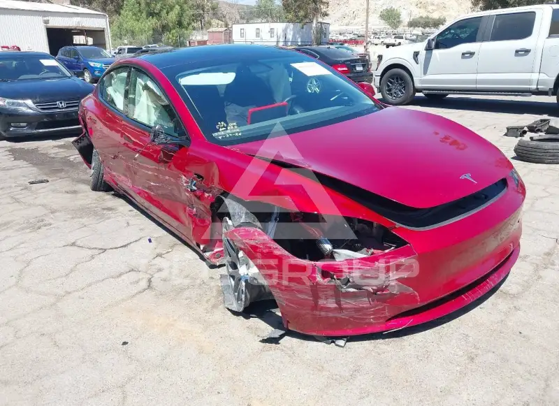 2025 Tesla Model 3 фото