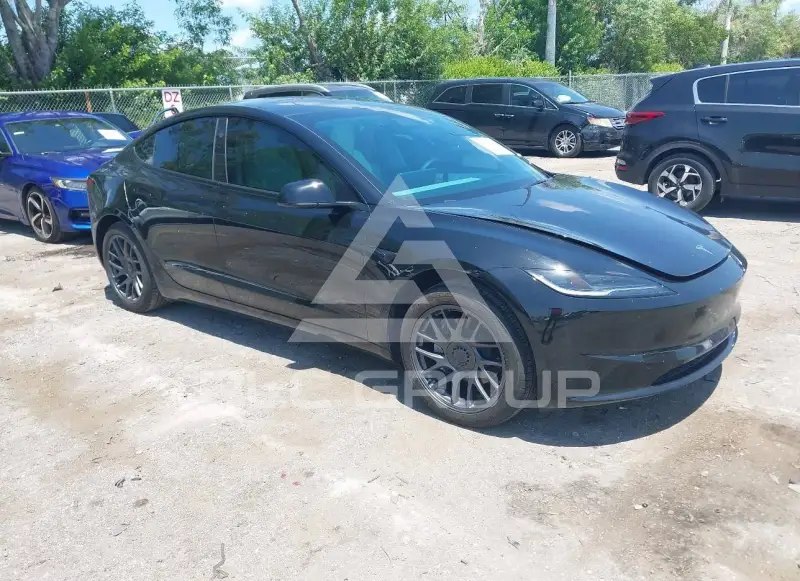 2025 Tesla Model 3 фото