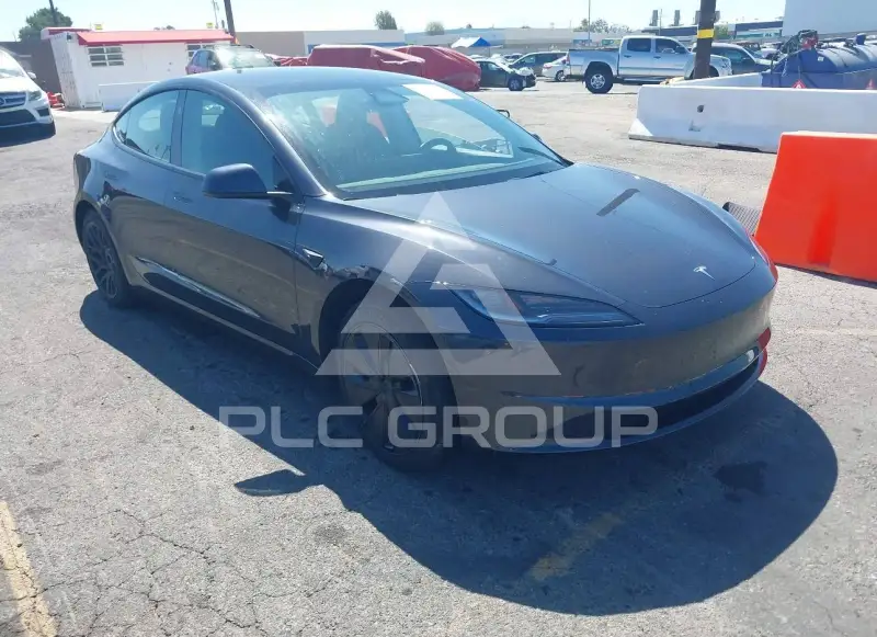2025 Tesla Model 3 фото