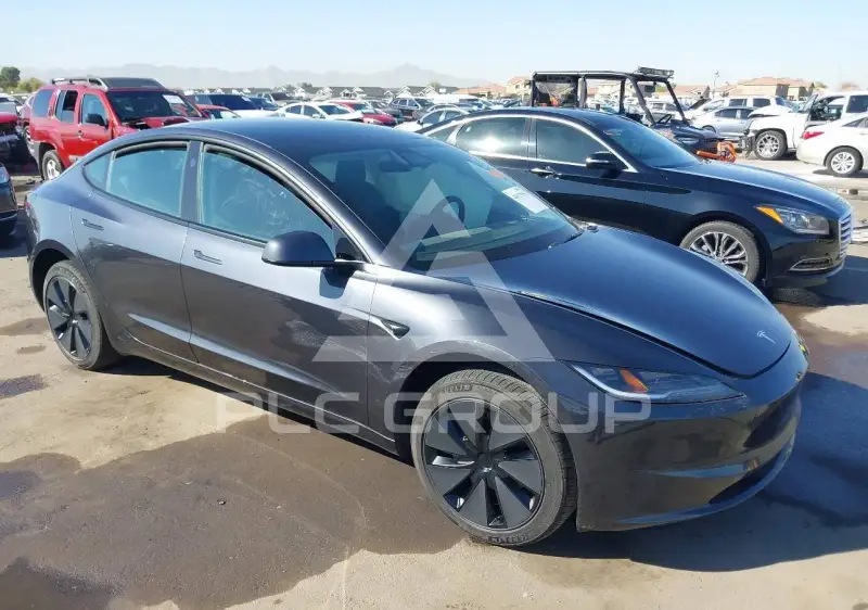 2025 Tesla Model 3 фото