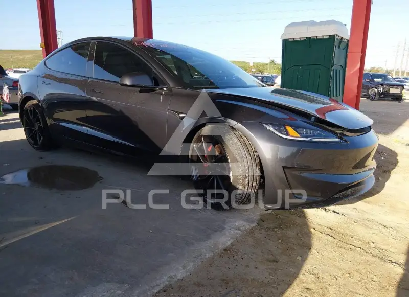 2025 Tesla Model 3 фото