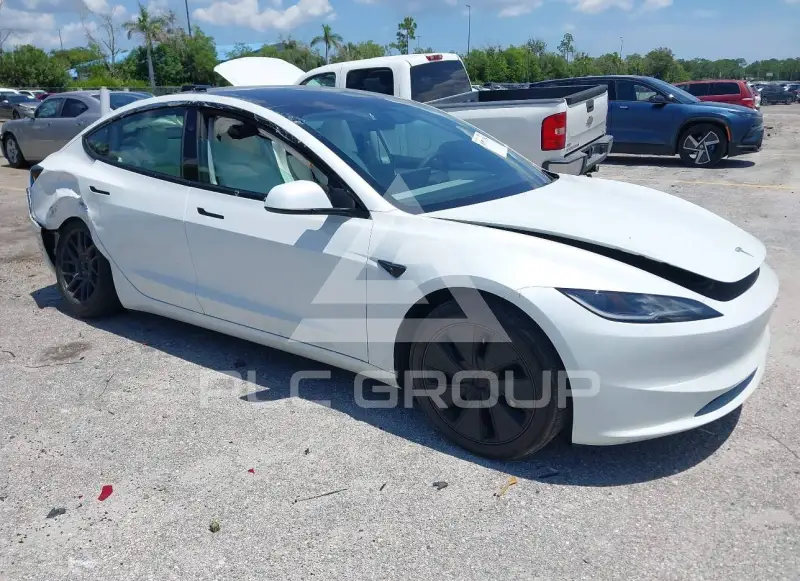 2025 Tesla Model 3 фото