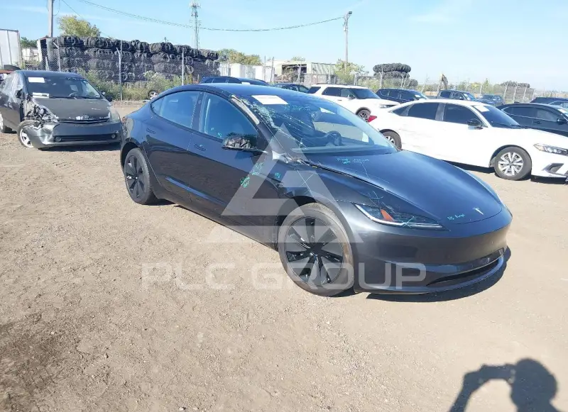 2025 Tesla Model 3 фото