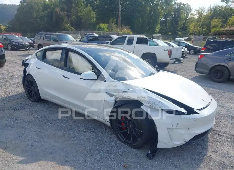 2025 Tesla Model 3 фото