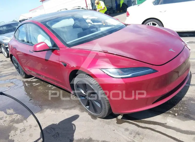 2025 Tesla Model 3 photo