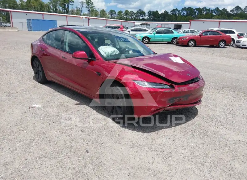 2025 Tesla Model 3 фото