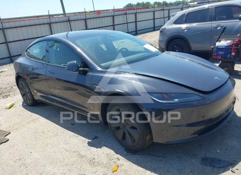 2025 Tesla Model 3 фото