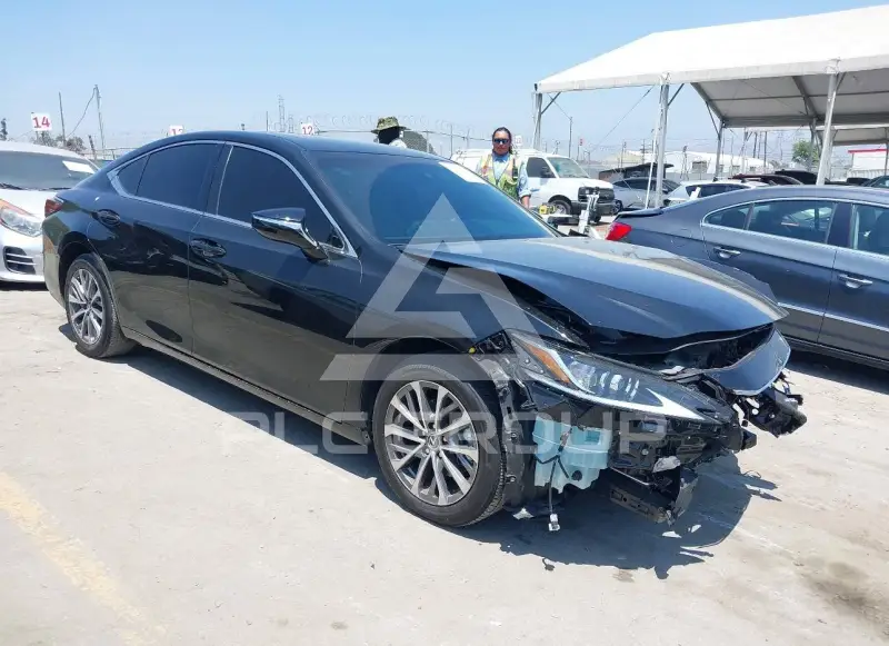 2025 Lexus ES350 photo