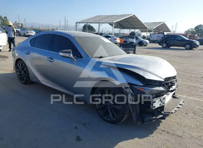 2025 Lexus IS300 photo