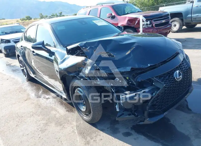 2025 Lexus IS300 photo
