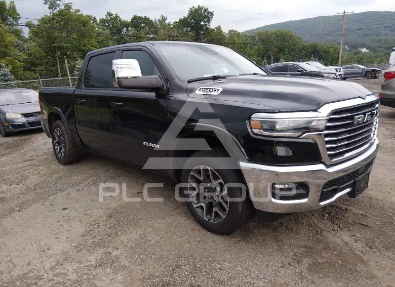 2025 RAM 1500 фото