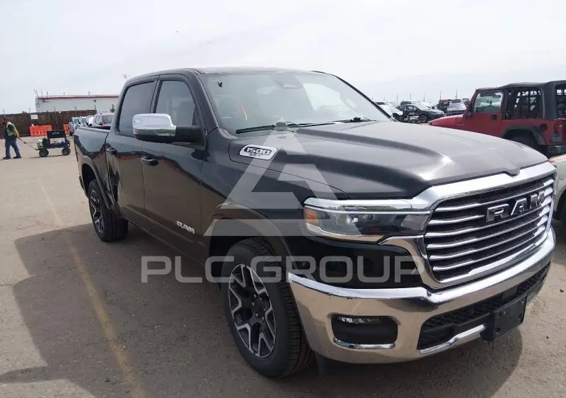 2025 RAM 1500 фото