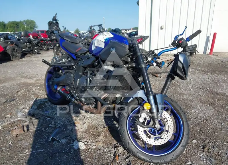 2025 Yamaha MT09 фото