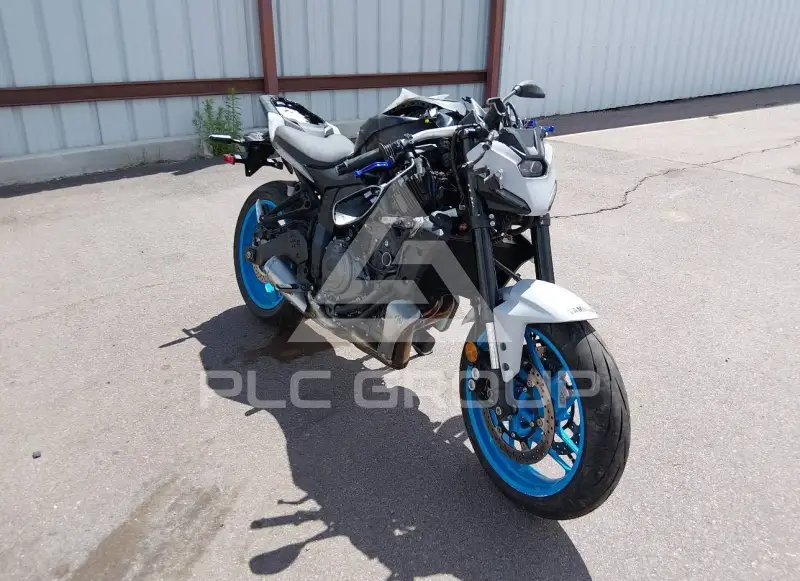 2025 Yamaha MT09 фото