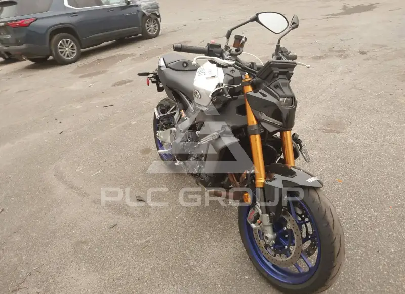 2025 Yamaha MT09 photo
