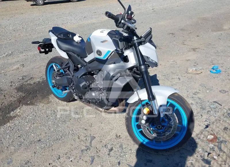 2025 Yamaha MT09 photo