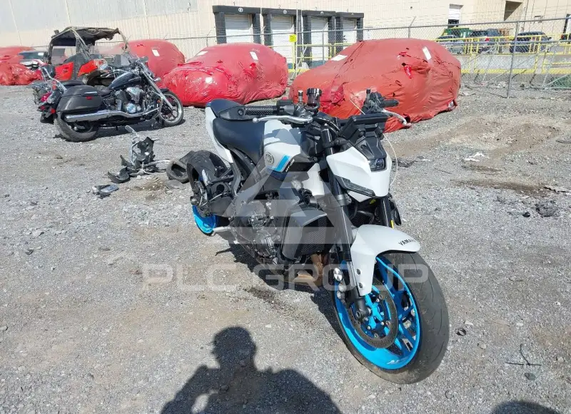2025 Yamaha MT09 photo