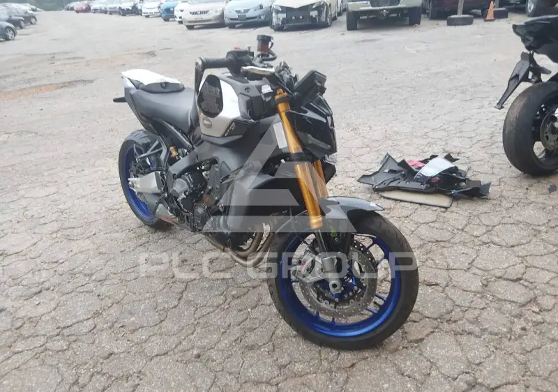 2025 Yamaha MT09 фото