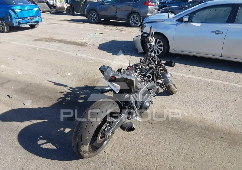 2025 Yamaha MT09 фото