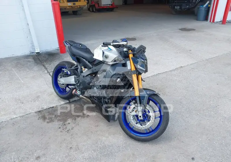 2025 Yamaha MT09 фото