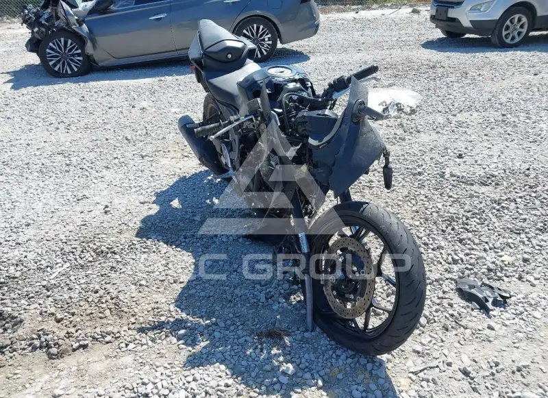 2025 Yamaha YFZ350 photo