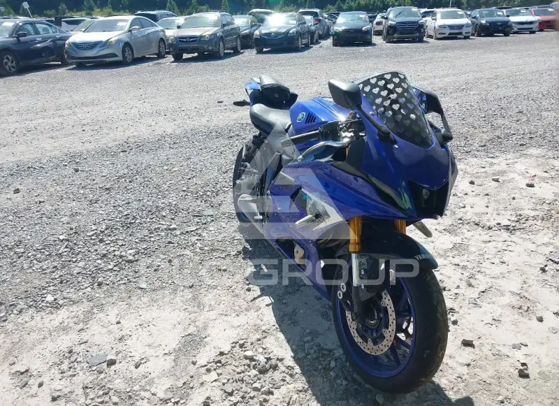 2025 Yamaha YZF-R1 фото