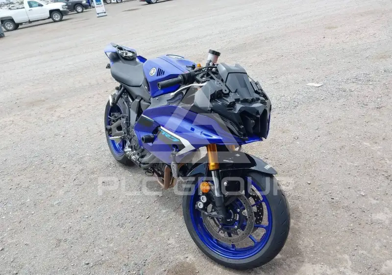 2025 Yamaha  фото