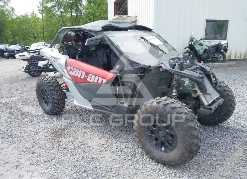 2025 Can-AM MAVERICK фото