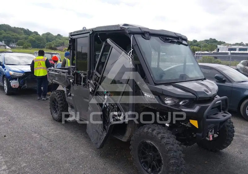 2025 Can-AM DEFENDER фото