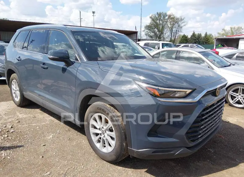2025 Toyota Highlander фото