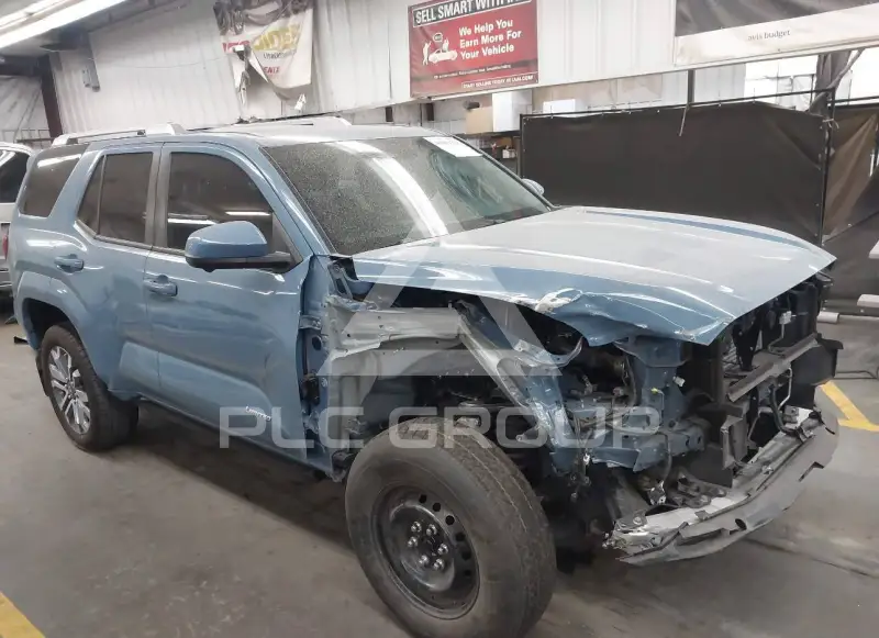 2025 Toyota 4 RUNNER photo
